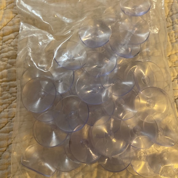 Plastic Suction Cups pieces total of 46 NEW - Picture 2 of 3